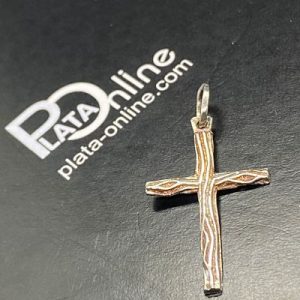 Colgante de plata. Cruz simil madera 15mm x 25mm.