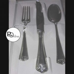 Conjunto de cubiertos de plata. Personal. Cuchara, tenedor y cuchillo. 02