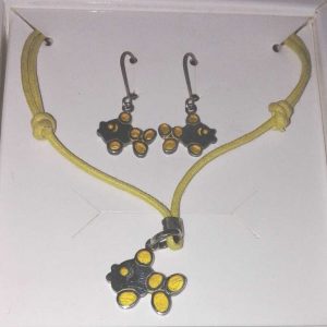 Conjunto de plata. Collar y pendientes. Peces lacado amarillo. 14mm x 17mm y 2 x 12mm x 14mm.